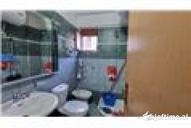 Shtepi ne shitje Apartament ne Vlore, 1+1, Mobilimi E mobiluar, Pagesa 64,000  Euro.