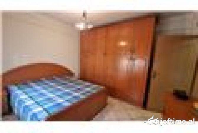 Shtepi ne shitje Apartament ne Vlore, 1+1, Mobilimi E mobiluar, Pagesa 64,000  Euro.