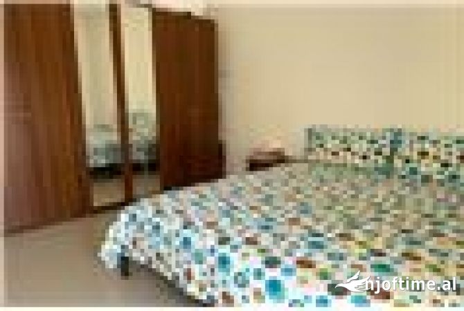 Shtepi ne shitje Apartament ne Vlore, 1+1, Mobilimi E mobiluar, Pagesa 75,000  Euro.