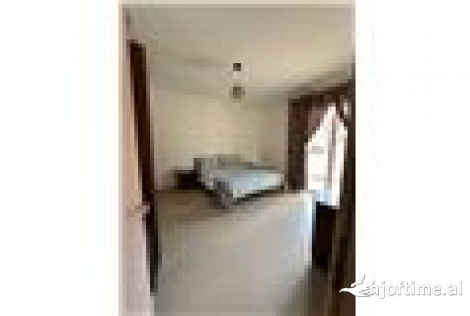 Shtepi ne shitje Apartament ne Vlore, 1+1, Mobilimi E mobiluar, Pagesa 75,000  Euro.