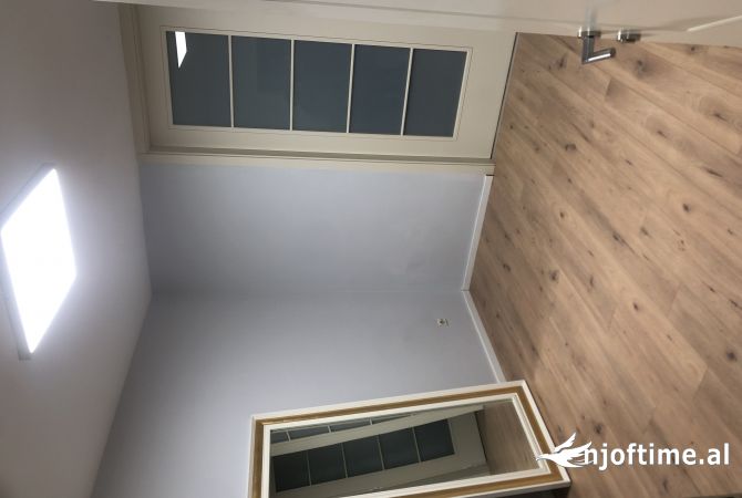 Shtepi me qera Apartament ne Tirane, 2+1, Mobilimi E mobiluar, Pagesa 800  Euro.