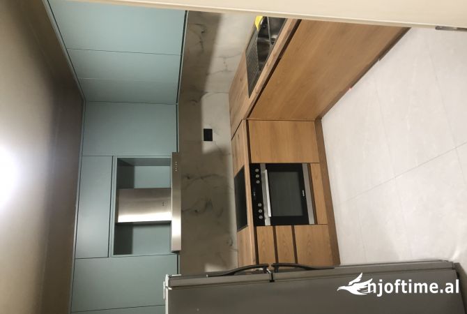 Shtepi me qera 2+1 ne Tirane - 800 Euro