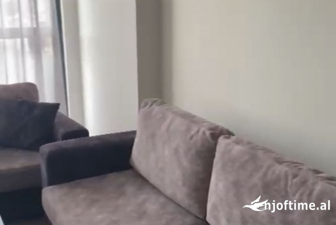 Shtepi me qera 1+1 ne Tirane - 45,000 Leke