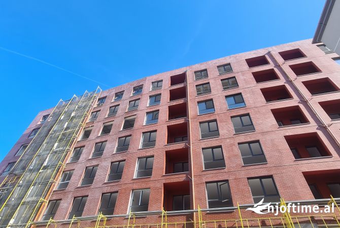 Ambient biznesi ne shitje 3+1 ne Tirane - 350,000 Euro