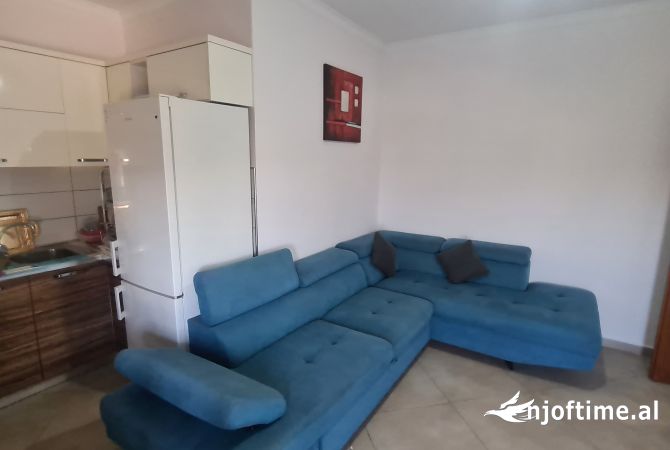 Shtepi me qera 2+1 ne Tirane - 37,000 Leke