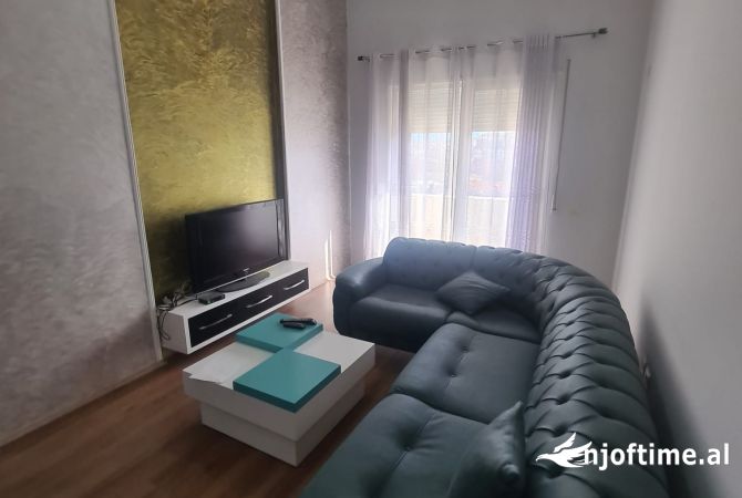 Shtepi me qera 2+1 ne Tirane - 600 Euro