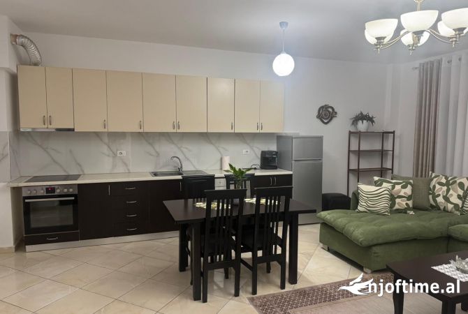 Shtepi me qera 2+1 ne Tirane - 55,000 Leke