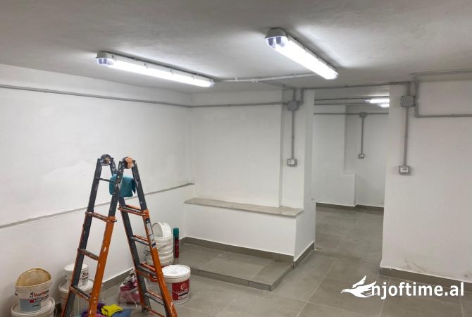 Ambient biznesi ne shitje 4+1 ne Tirane - 200,000 Euro