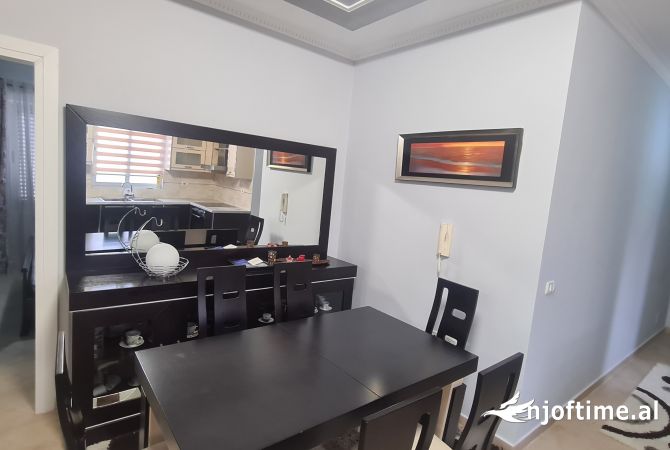 Shtepi me qera 2+1 ne Tirane - 700 Euro
