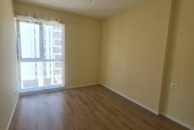 Apartment for rent in Tirana 2+1, Emty