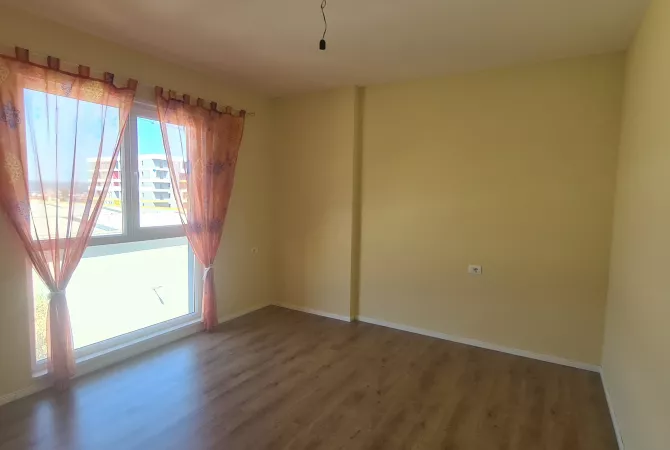 Apartment for rent in Tirana 2+1, Emty