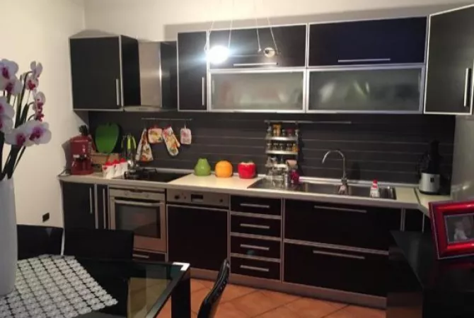 Shtepi me qera 2+1 ne Tirane - 700 Euro