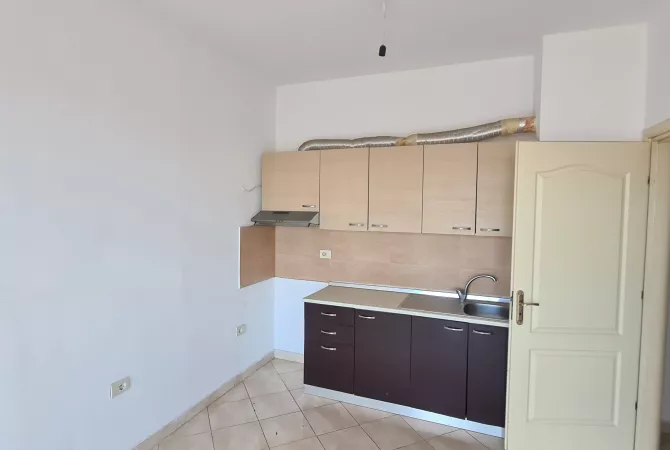 House for Rent 1+1 in Tirana - 27,000 Leke