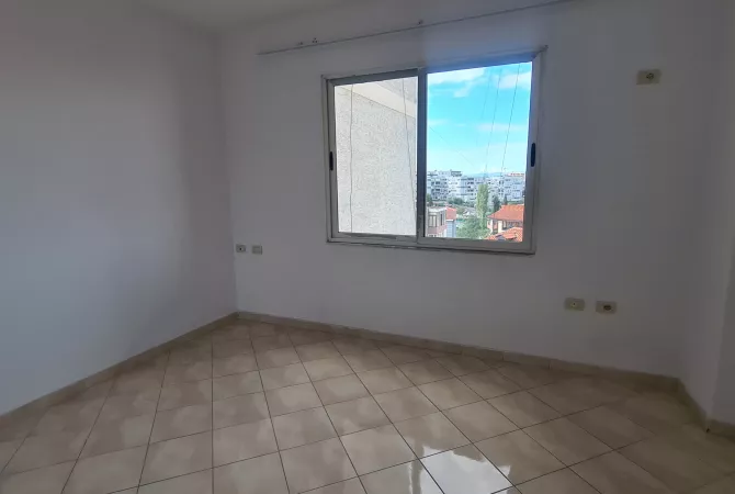 House for Rent 1+1 in Tirana - 27,000 Leke