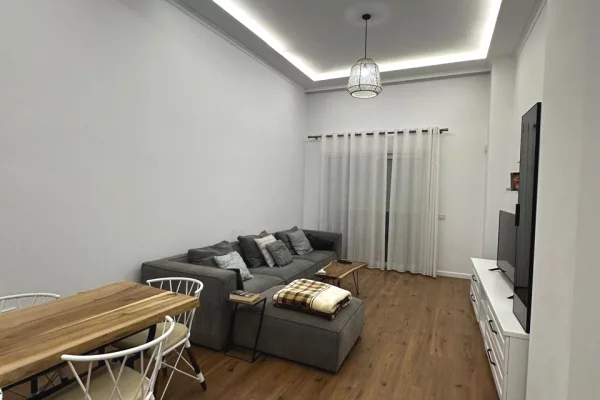 Shtepi ne shitje 1+1 ne Tirane - 190,000 Euro