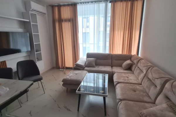 Shtepi me qera 2+1 ne Tirane - 600 Euro