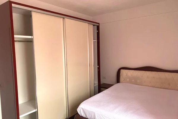 Shtepi me qera Apartament ne Tirane, 2+1, Mobilimi E mobiluar, Pagesa 600  Euro.