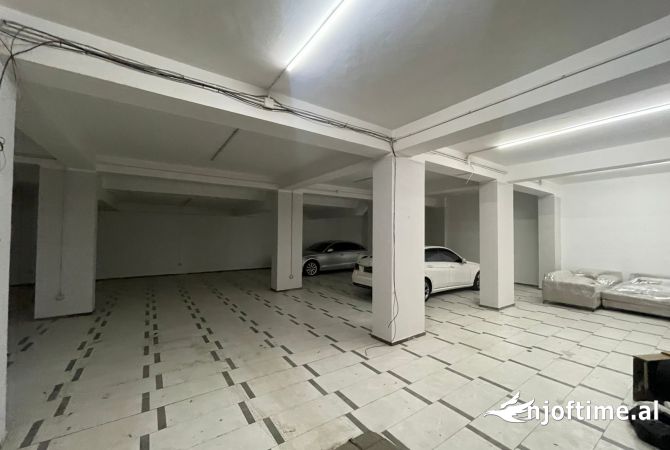Ambient biznesi me qera 1+1 ne Tirane - 1,000 Euro