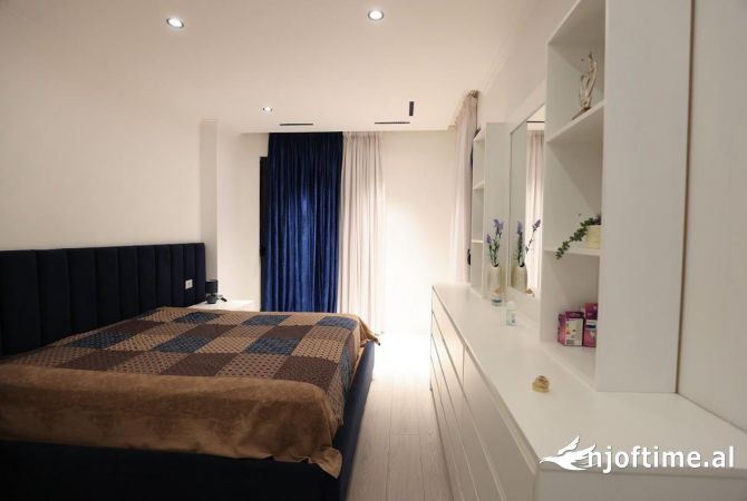 Shtepi me qera 2+1 ne Tirane - 600 Euro