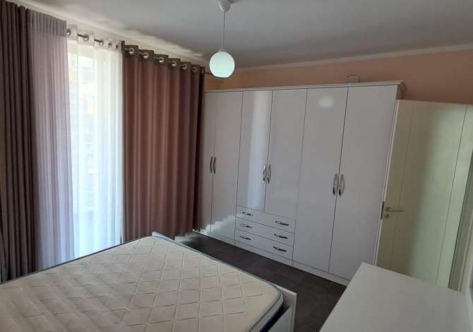 Shtepi me qera Apartament ne Tirane, 2+1, Mobilimi E mobiluar, Pagesa 350  Euro.