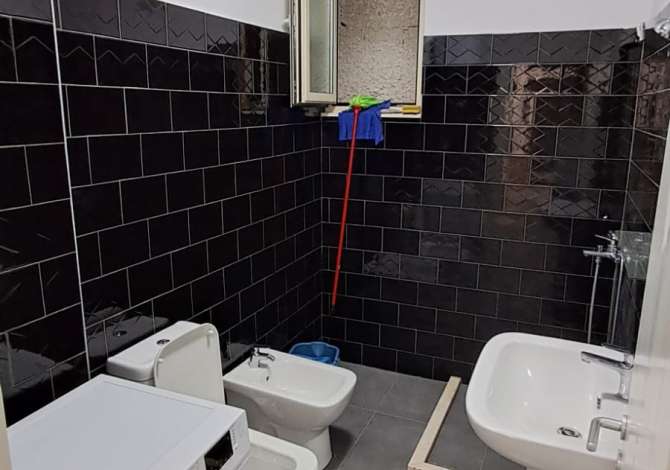 Shtepi me qera Apartament ne Tirane, 2+1, Mobilimi E mobiluar, Pagesa 350  Euro.