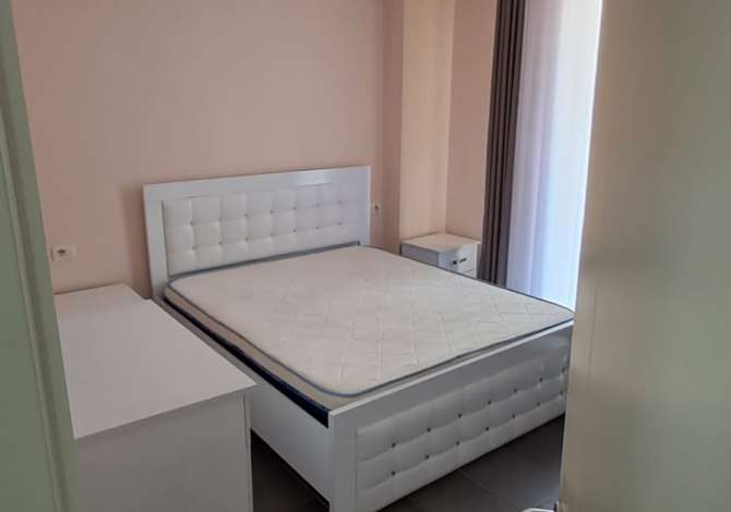 Shtepi me qera Apartament ne Tirane, 2+1, Mobilimi E mobiluar, Pagesa 350  Euro.