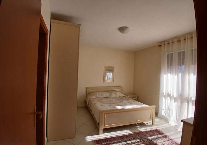 Shtepi me qera 2+1 ne Tirane - 800 Euro