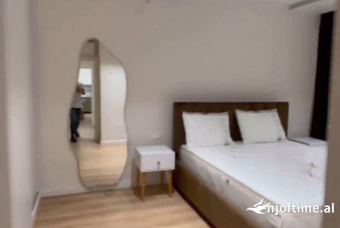 Shtepi me qera 2+1 ne Tirane - 1,200 Euro