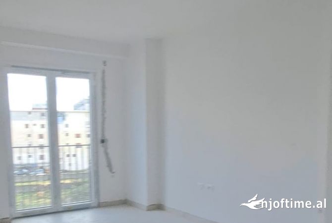 Shtepi ne shitje 1+1 ne Tirane - 98,000 Euro
