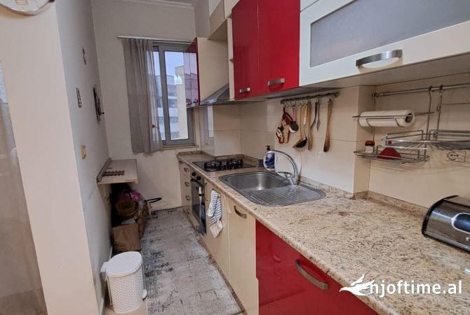 Shtepi ne shitje Apartament ne Tirane, 2+1, Mobilimi Bosh, pa mobiluar, Pagesa 149,000  Euro.