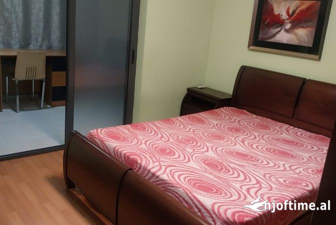 Shtepi me qera Apartament ne Tirane, 1+1, Mobilimi E mobiluar, Pagesa 500  Euro.