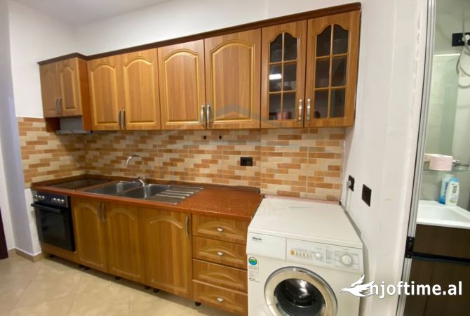 Shtepi ne shitje Garsoniere ne Tirane - 182,400 Euro