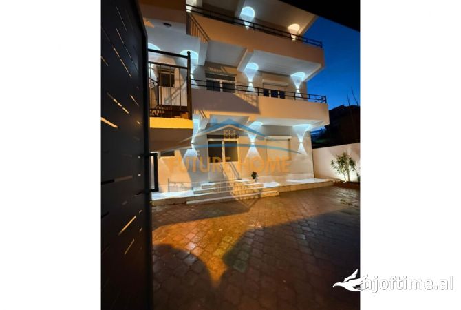 Shtepi me qera 7+1 ne Tirane - 5,000 Euro
