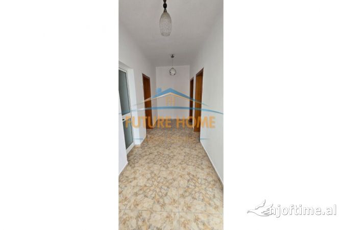 Shtepi me qera Vila Luksoze ne Tirane, 7+1, Mobilimi Bosh, pa mobiluar, Pagesa 5,000  Euro.