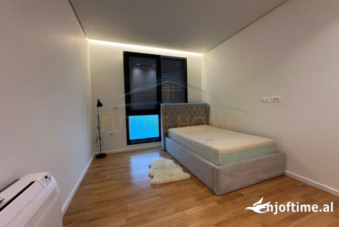 Shtepi ne shitje Apartament ne Tirane, 3+1, Mobilimi E mobiluar, Pagesa 416,000  Euro.