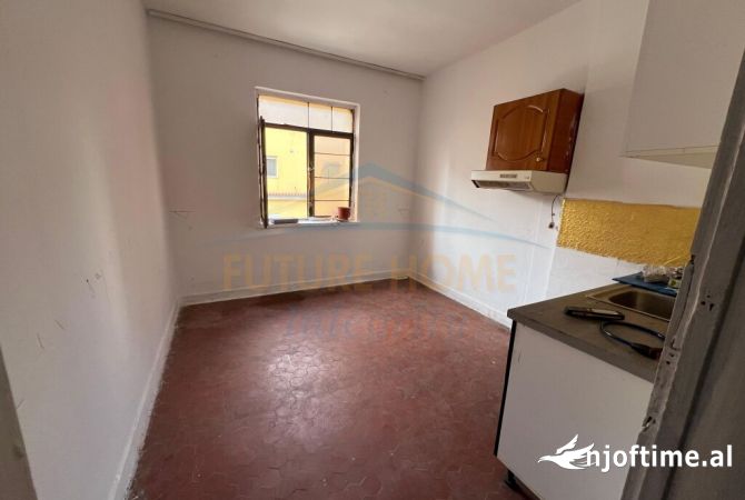 Apartment for sale in Tirana 2+1, Emty