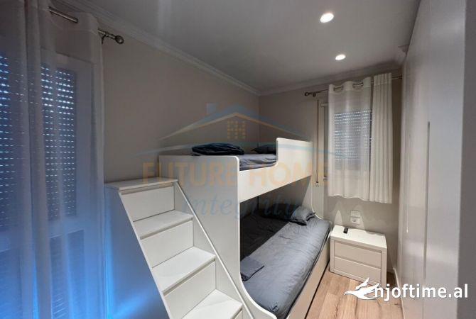 Shtepi me qera Vila Luksoze ne Durres, 3+1, Mobilimi E mobiluar, Pagesa 3,200  Euro.