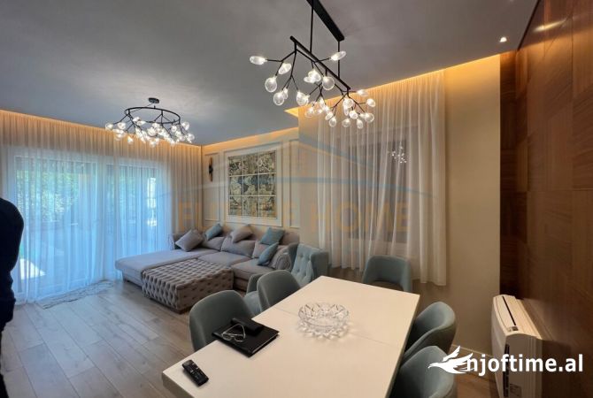 Shtepi me qera 3+1 ne Durres - 3,200 Euro