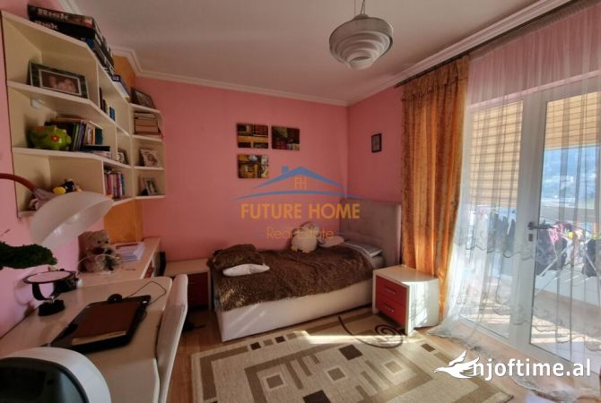 Shtepi ne shitje Apartament ne Tirane, 2+1, Mobilimi E mobiluar, Pagesa 131,000  Euro.