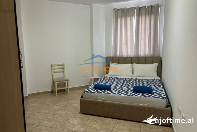 Shtepi ne shitje Apartament ne Tirane, 3+1, Mobilimi E mobiluar, Pagesa 130,000  Euro.
