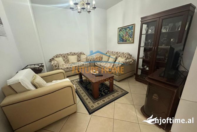 Shtepi me qera 2+1 ne Tirane - 700 Euro
