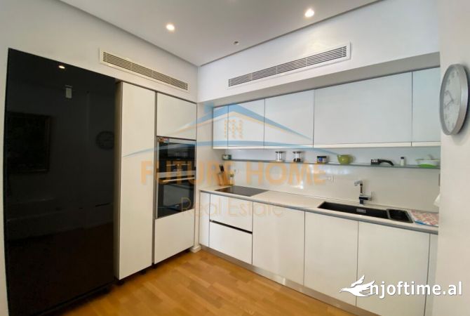 Shtepi ne shitje Apartament ne Tirane, 2+1, Mobilimi E mobiluar, Pagesa 240,000  Euro.