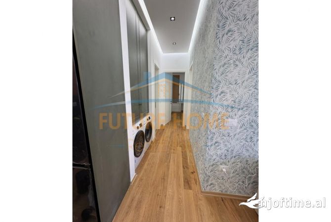 Shtepi me qera 2+1 ne Tirane - 1,500 Euro