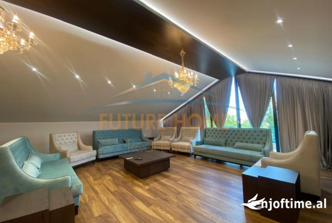 Shtepi me qera Vila Luksoze ne Tirane, 4+1, Mobilimi E mobiluar, Pagesa 5,000  Euro.