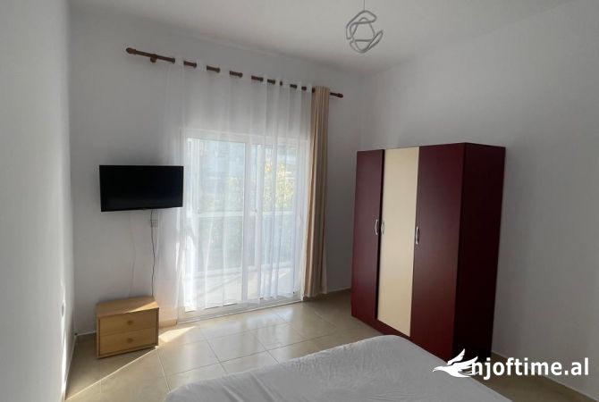 Shtepi me qera Apartament ne Tirane, 1+1, Mobilimi E mobiluar, Pagesa 40,000  Leke.