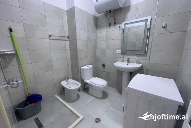 Shtepi me qera Apartament ne Tirane, 1+1, Mobilimi E mobiluar, Pagesa 40,000  Leke.