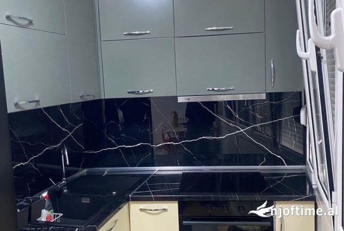 Shtepi me qera Apartament ne Tirane, 1+1, Mobilimi E mobiluar, Pagesa 450  Euro.