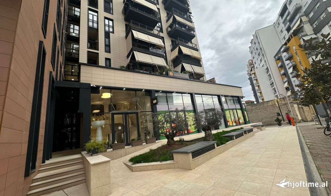 Shtepi ne shitje Apartament ne Tirane, 2+1, Mobilimi Bosh, pa mobiluar, Pagesa 465,000  Euro.