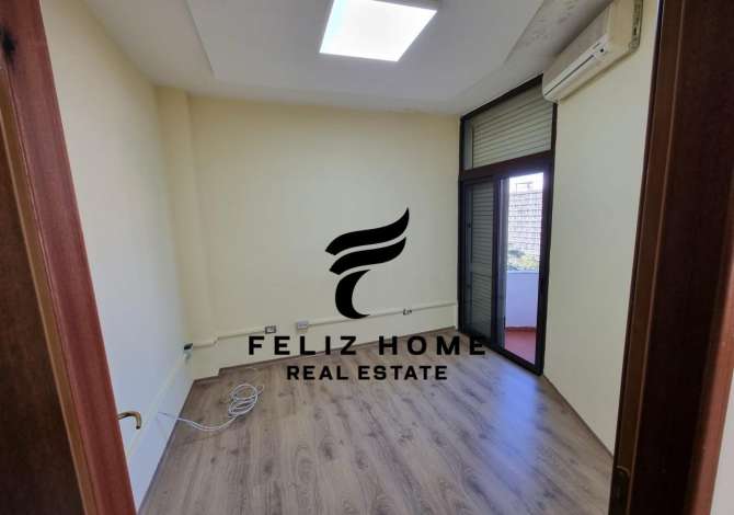 Ambient biznesi me qera 3+1 ne Tirane - 1,300 Euro