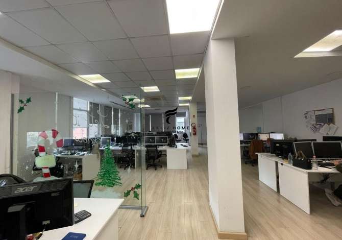 Ambient biznesi me qera 3+1 ne Tirane - 4,000 Euro